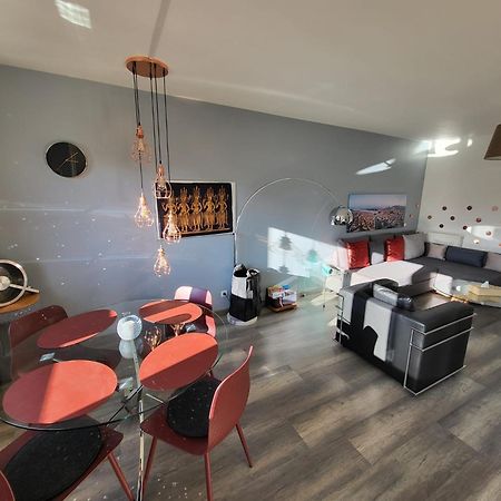 Tichnich Appartement - 2 Bedrooms - 1 Min Away From Train Station Annemasse Exterior photo